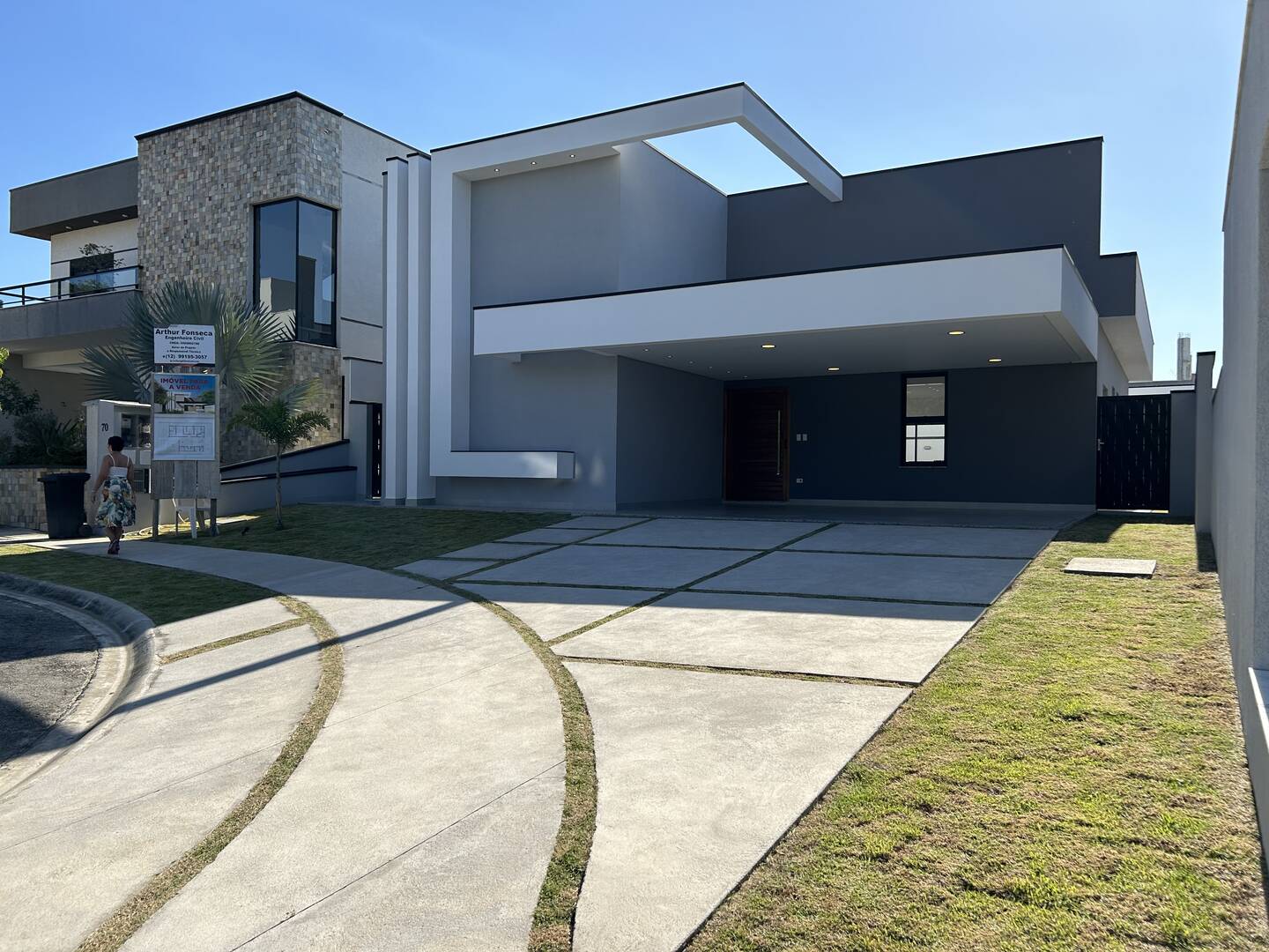 CASA COM 3 SUÍTES E PISCINA NO CONDOMÍNIO TERRAZZO DÍTALIA EM TAUBATÉ