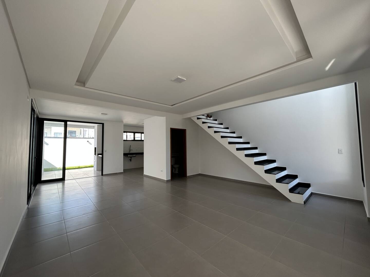 CASA 3 QUARTOS CONDOMÍNIO RESIDENCIAL TROPICAL TAUBATÉ