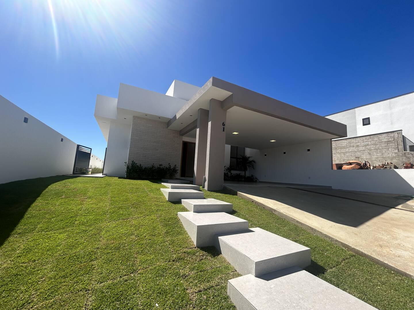 CASA TÉRREA 3 QUARTOS NO CONDOMÍNIO QUINTA DAS PALMEIRAS EM TAUBATÉ