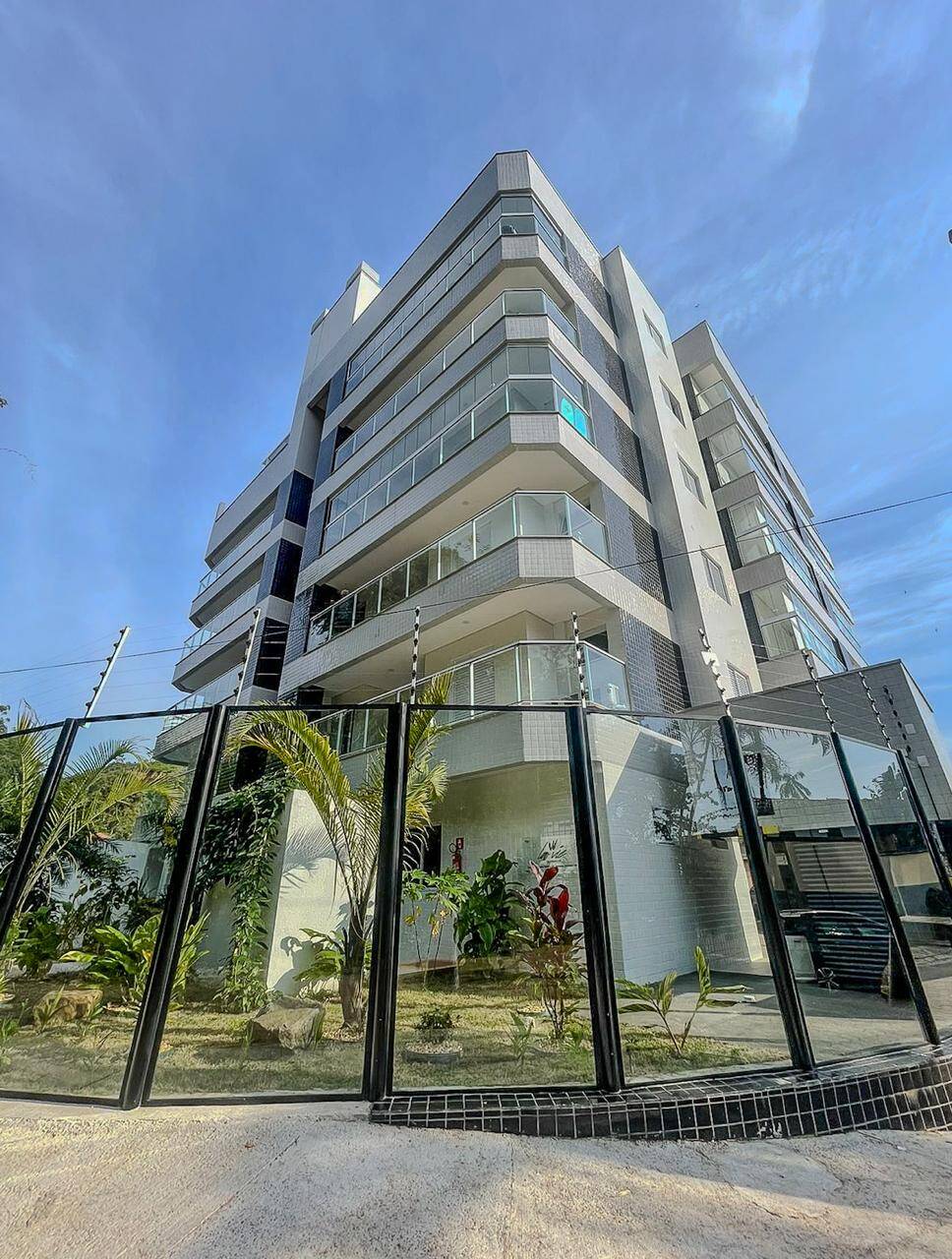 Apartamento 2 quartos com suíte na Praia das Toninhas em Ubatuba