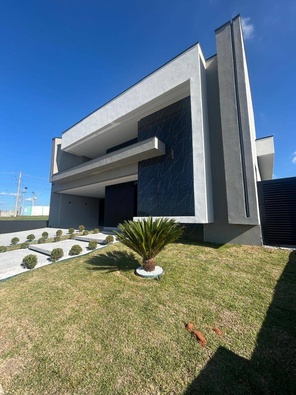 Casa com 3 suítes no Condomínio Santa Mônica em Caçapava