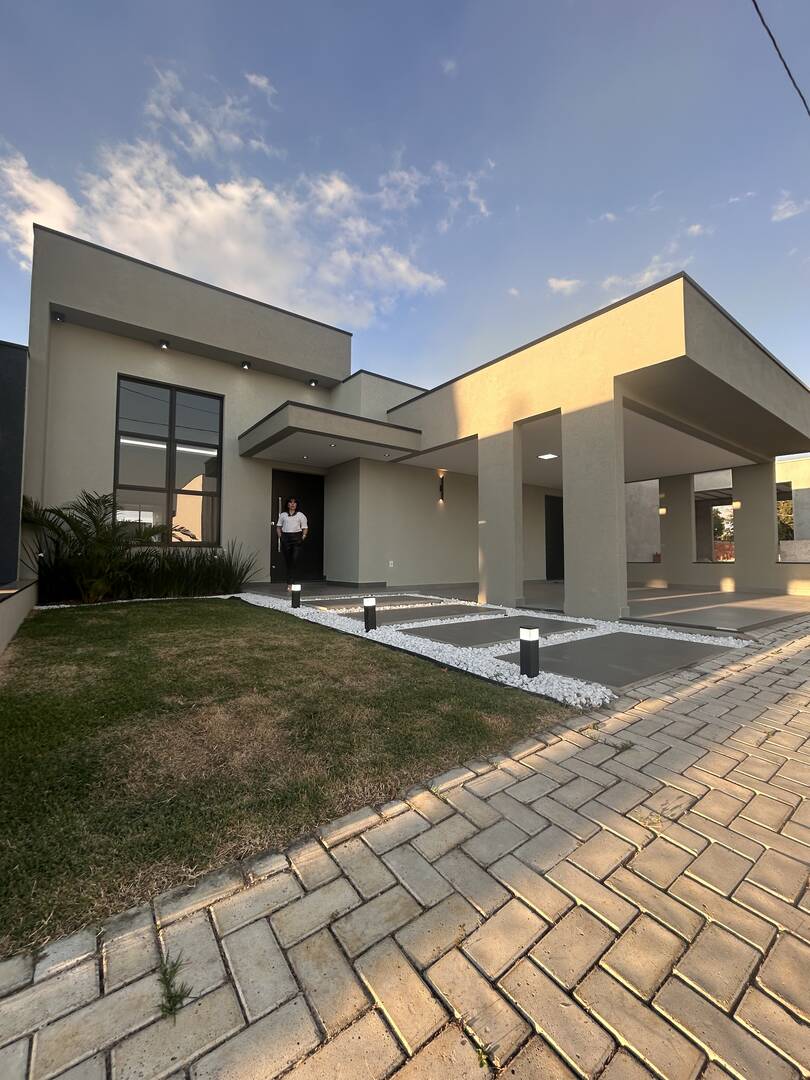 Casa com 3 quartos sendo 1 suíte, no Condomínio Pérola do Vale em Tremembé