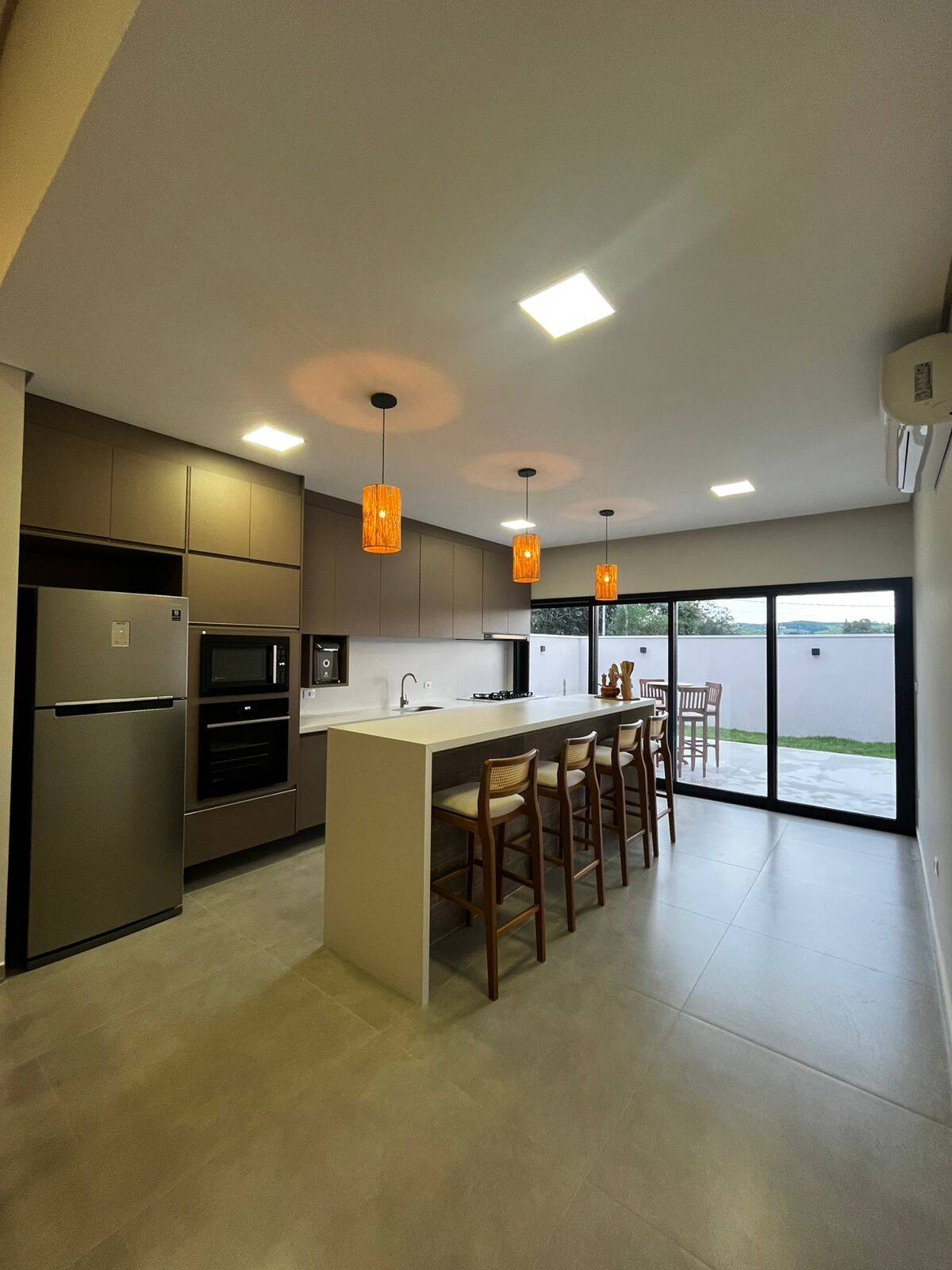 Casa 3 suítes mobiliada no Condomínio Ecovilla em Taubaté
