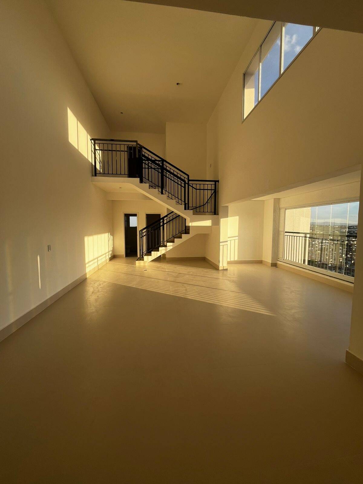 Cobertura duplex 3 quartos sendo 2 suítes e piscina no San Paolo em Taubaté