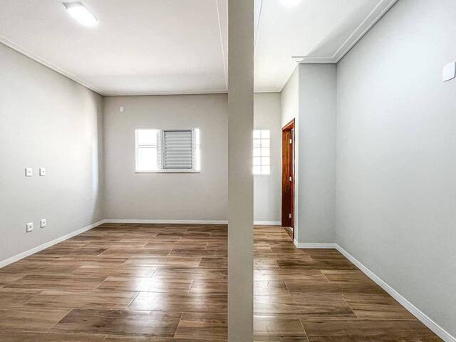 #99 - Casa para Venda em Tremembé - SP