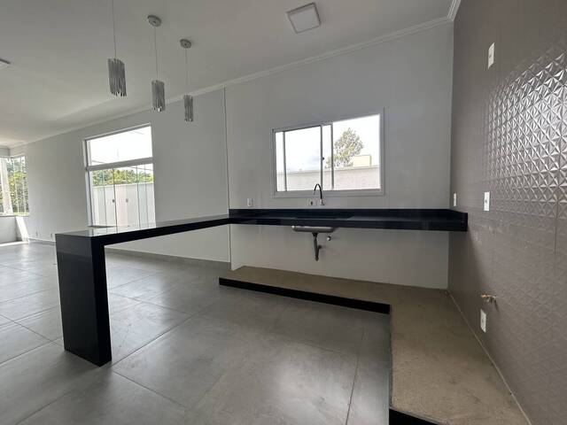 #100 - Casa para Venda em Taubaté - SP