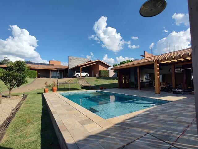 #121 - Casa para Venda em Taubaté - SP