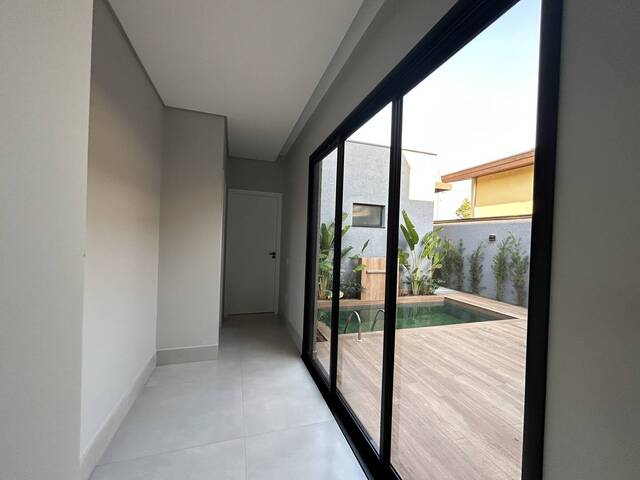 #128 - Casa para Venda em Taubaté - SP
