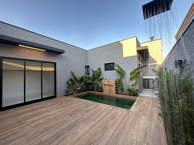 #128 - Casa para Venda em Taubaté - SP