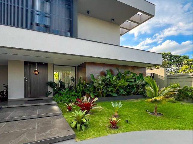#143 - Casa para Venda em Taubaté - SP