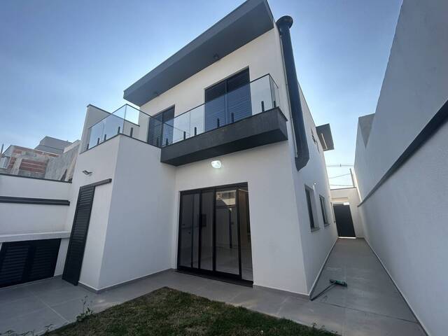 #158 - Casa para Venda em Taubaté - SP