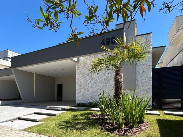 #176 - Casa para Venda em Taubaté - SP