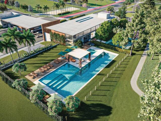Lazer Piscina com Raia