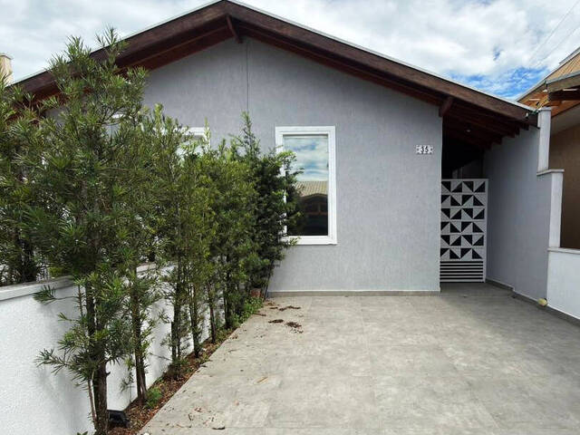 #226 - Casa em condomínio para Venda em Taubaté - SP