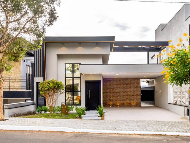 #265 - Casa em condomínio para Venda em Caçapava - SP